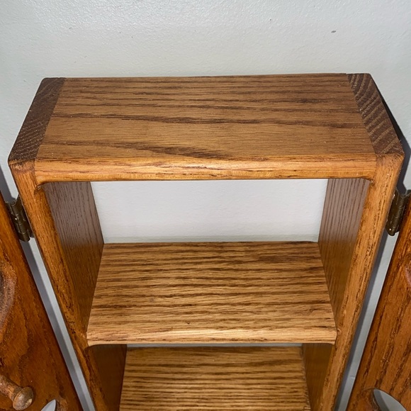 Vintage Wooden Wall Heart Shelf with Doors Curio Shelf Heart Design Charming - Picture 7 of 14